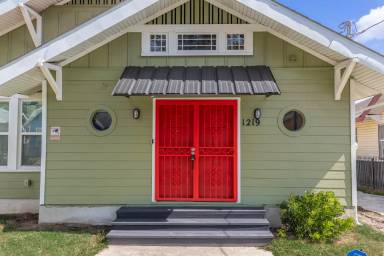 Main picture of 1219 Nolan St