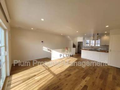 Main picture of 2023 S Higgins Ave