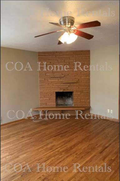 Main picture of 3810 E Orme St
