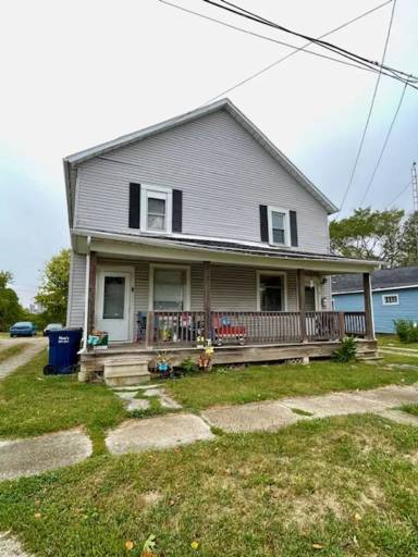 Main picture of 11 Franklin Ave