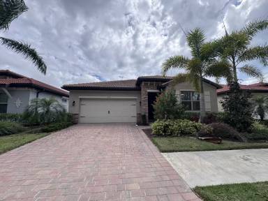 Main picture of 209 Vinadio Blvd