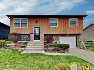 Main picture of 20025 Brook Ave
