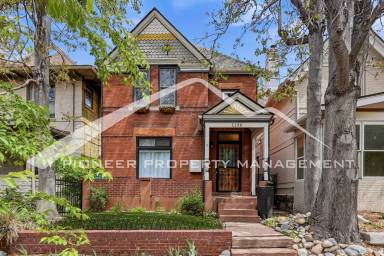 Main picture of 1136 N Washington St