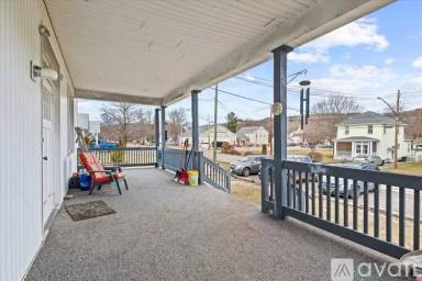 Main picture of 364 Cleveland Ave