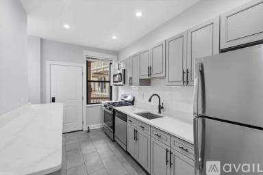 Main picture of 4701 N Albany Ave
