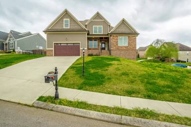 Main picture of 8898 McKenzie Farm Dr