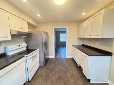 Main picture of 2912 Moran Pl