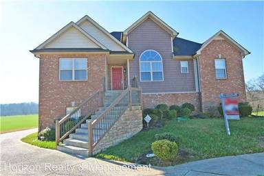 Main picture of 800 Colin Ct