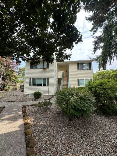 Main picture of 5750-5756 SW Main Ave Apartments
