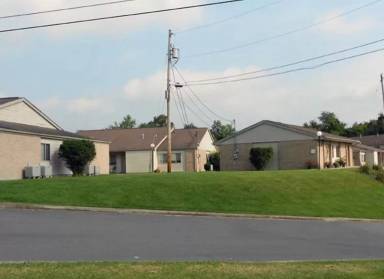 Main picture of 206 Maple View Dr