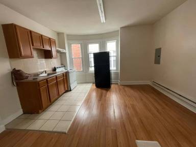 Main picture of 6036 Cedar Ave