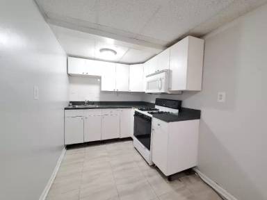 Main picture of 65 W 21st St
