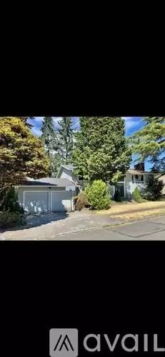 Main picture of 12120 SE 45th Pl