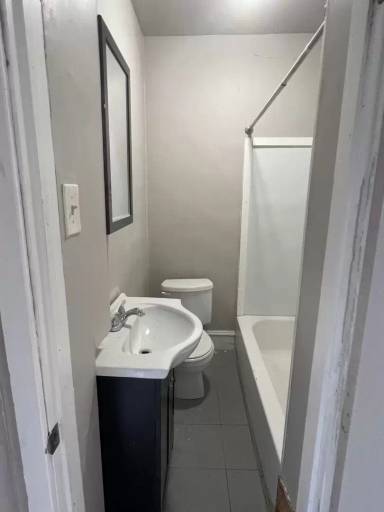 Main picture of 519 E 9th St