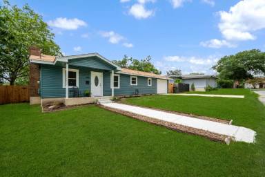 Main picture of 385 W Faust St