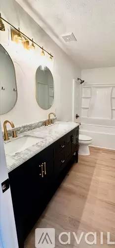 Main picture of 4332 Peachtree Dr