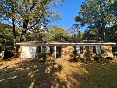 Main picture of 56 Alan Dr