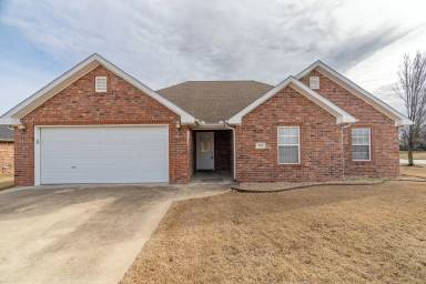 Main picture of 581 Warrick Way