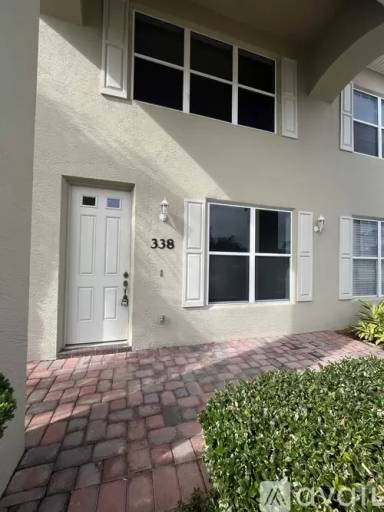 Main picture of 338 N Airport Rd