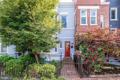 Main picture of 1417 G St NE