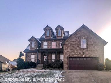 Main picture of 971 Willow Cir