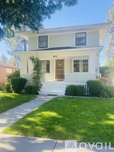 Main picture of 214 W 19th Ave