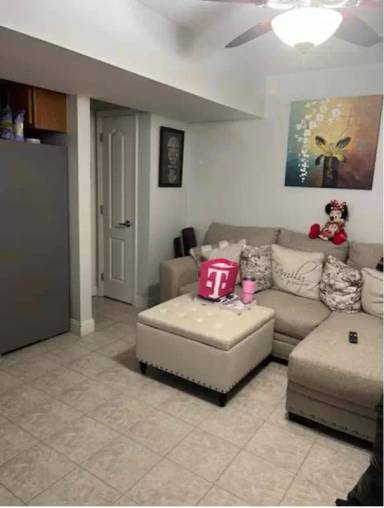 Main picture of 286 Mallory Ave