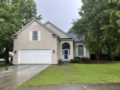Main picture of 102 Adthan Cir