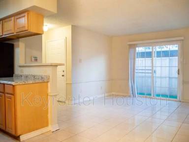 Main picture of Briarwick Condominiums