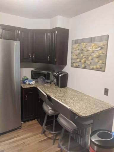 Main picture of 210 Independence Dr