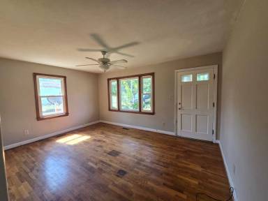 Main picture of 5206 Shagbark Rd