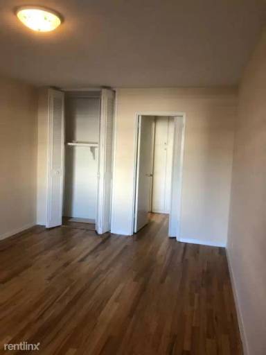 Main picture of 495 E 7th St