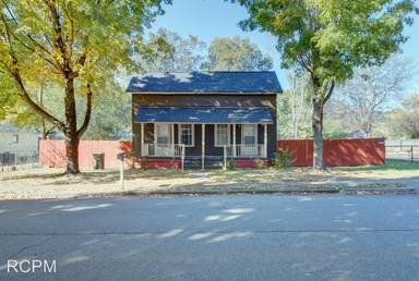 Main picture of 3406 Clopton St SW