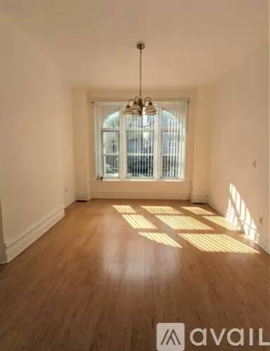 Main picture of 3027 S Wells St
