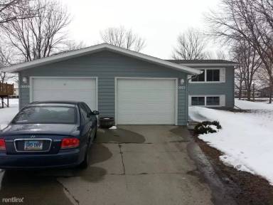 Main picture of 3007 Covent Garden St S