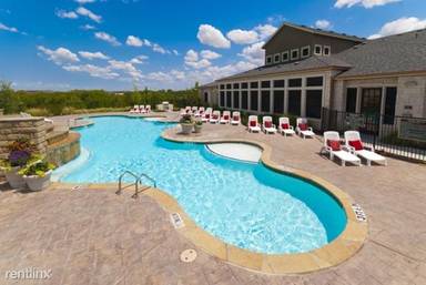 Main picture of Sixteen 50 At Lake Ray Hubbard