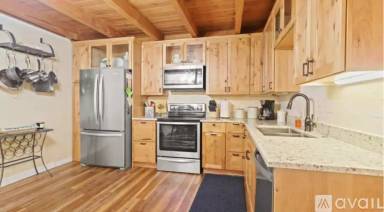 Main picture of 4200 Lodge Pole Cir