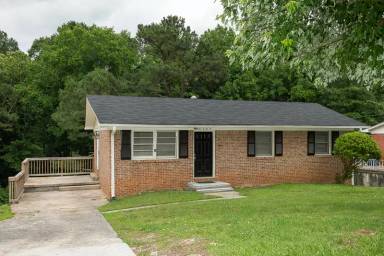Main picture of 4107 Cornell Blvd SW