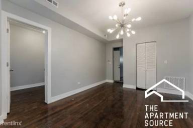 Main picture of 2657 N Ridgeway Ave