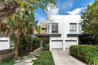 Main picture of 2908 Virginia St