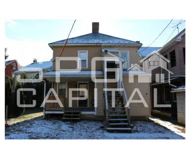 Main picture of 31 1/2 3rd St