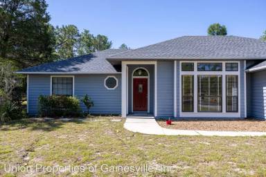 Main picture of 7919 SW 92nd Ln