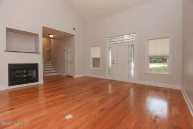 Main picture of 107 Ridge Rd
