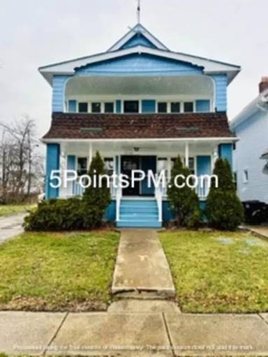 Main picture of 13105 Lorenzo Ave