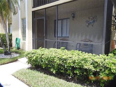 Main picture of 323 Lakeview Dr