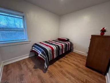 Main picture of 223 Wyoming Pl