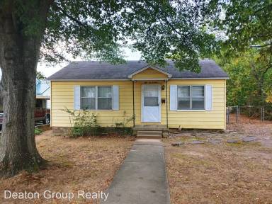 Main picture of 5209 Wood St