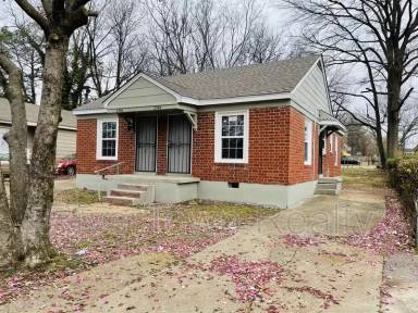 Main picture of 2346 Poe Ave