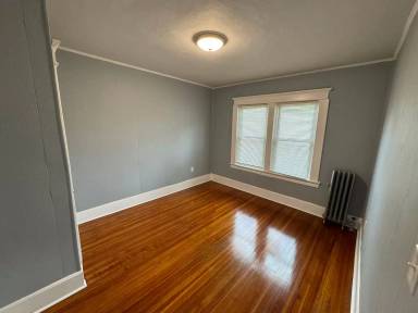 Main picture of 51 Foster St