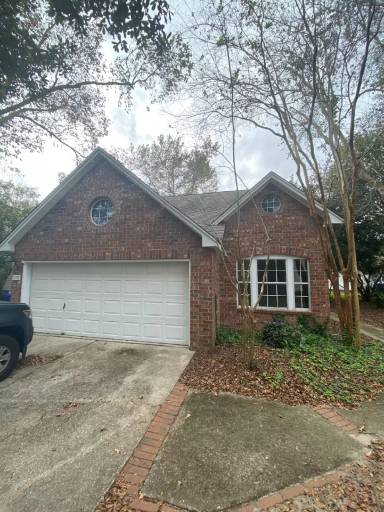 Main picture of 1023 Provincial Cir